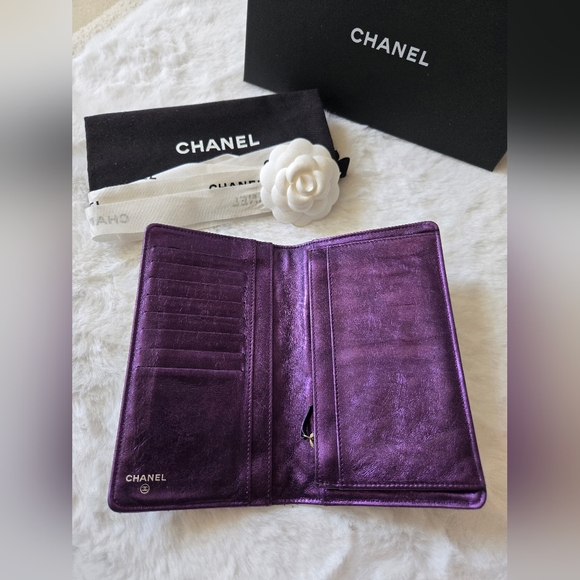 Chanel 2.55 Matelasse Lambskin Wallet In Metallic Purple - Picture 3 of 17